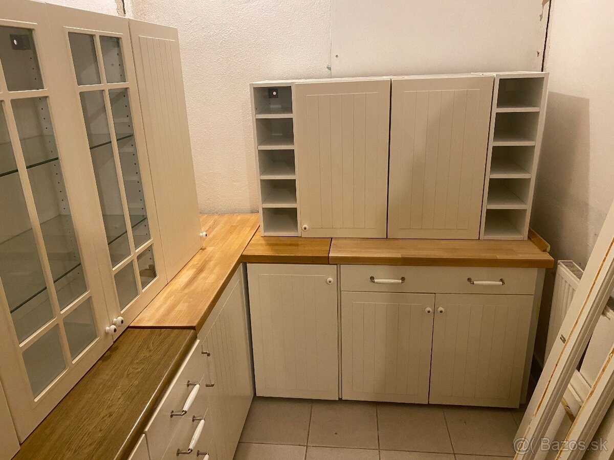 Kuchynská linka Ikea biela rustikálna - 2