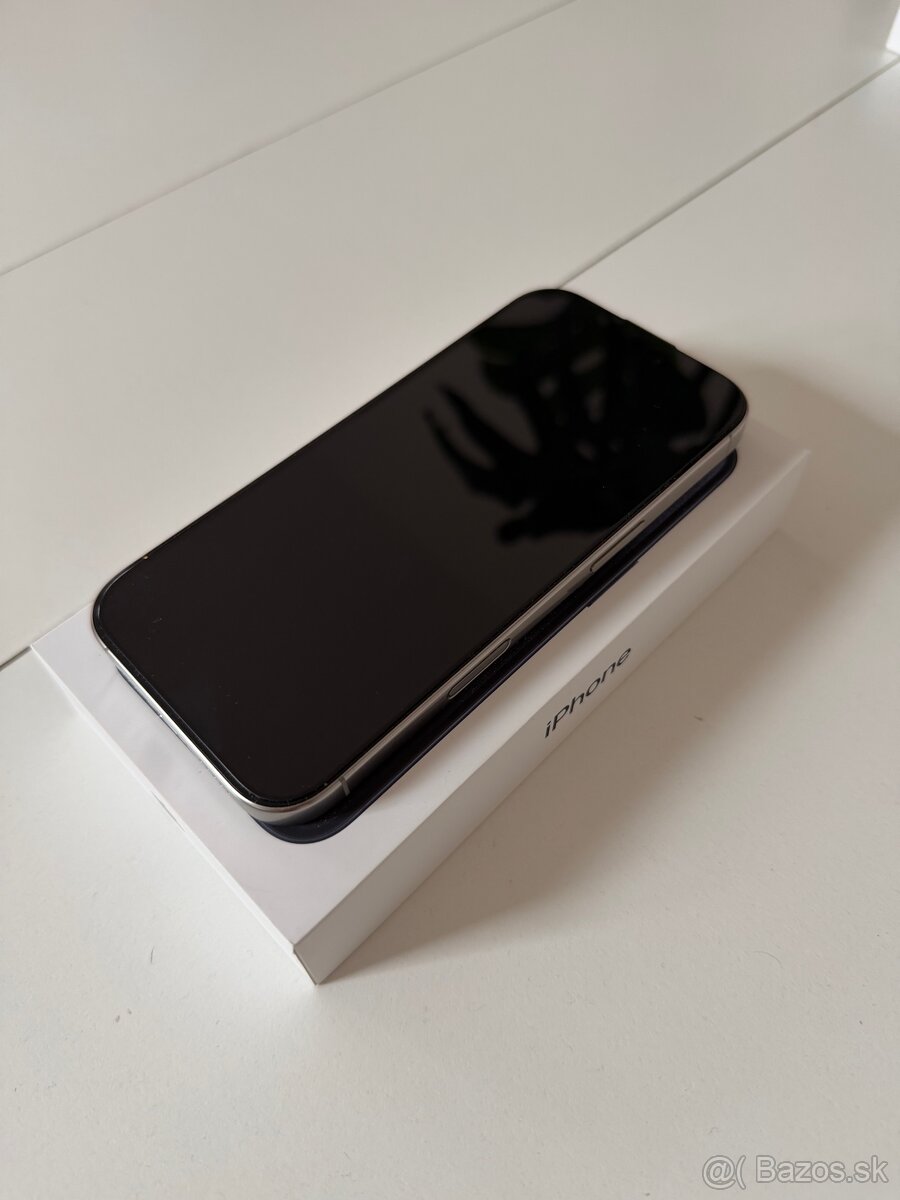 iPhone 16 pro 128GB prírodný titán - 2