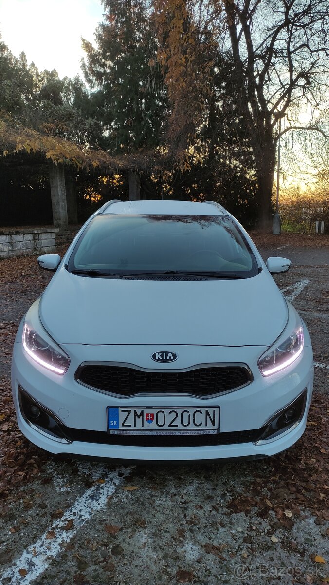 KIA CEED SW 1.6 GDI GOLD A/T (2017) – Po masívnom servise - 2