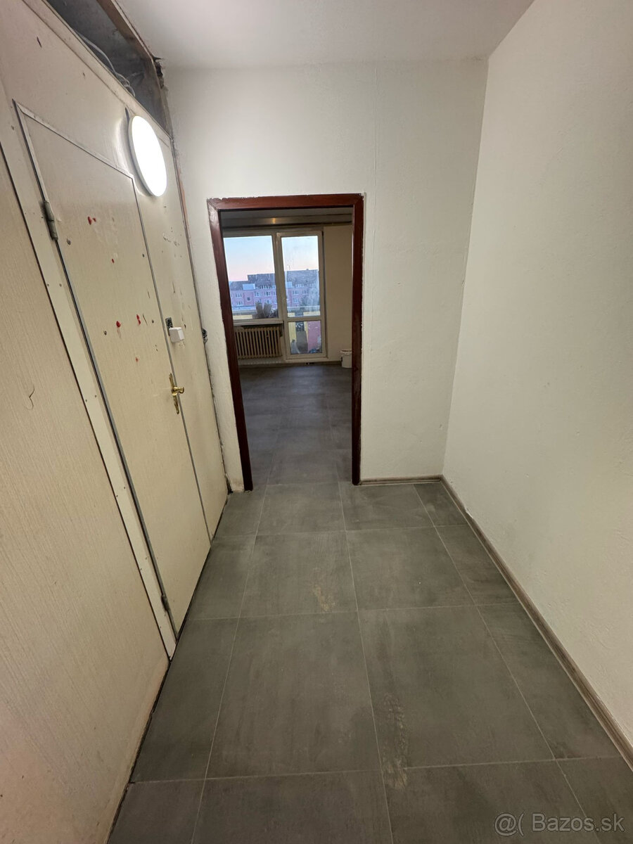 Predám 1 izb. byt v Žiari nad Hronom - 2