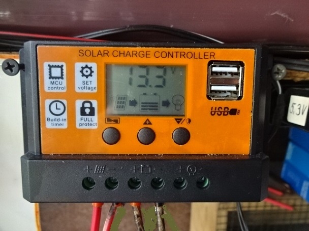 Solarny regulator - 100A - 2