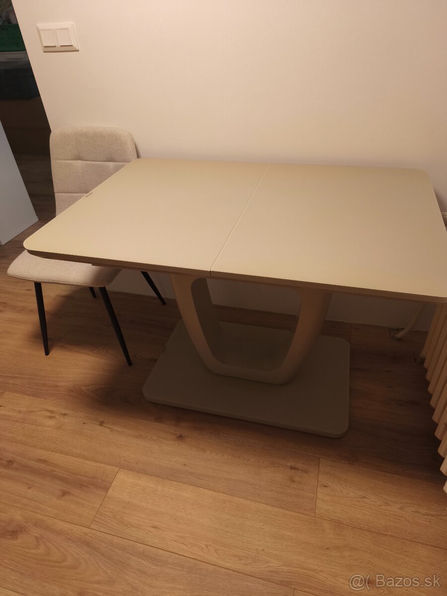 kuchynský stôl - 2