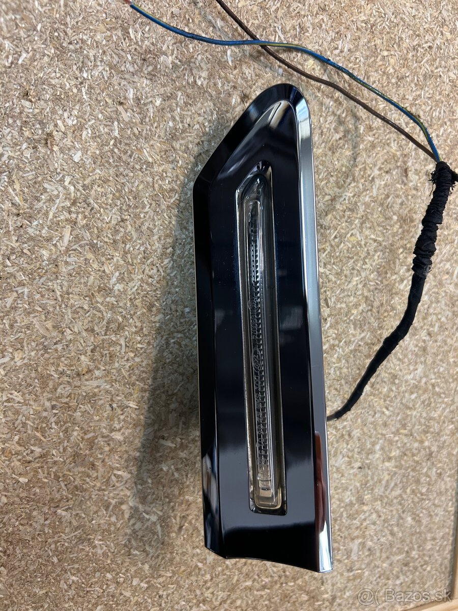 BMW 7 F01 NÁHRADNÉ DIELY - 2