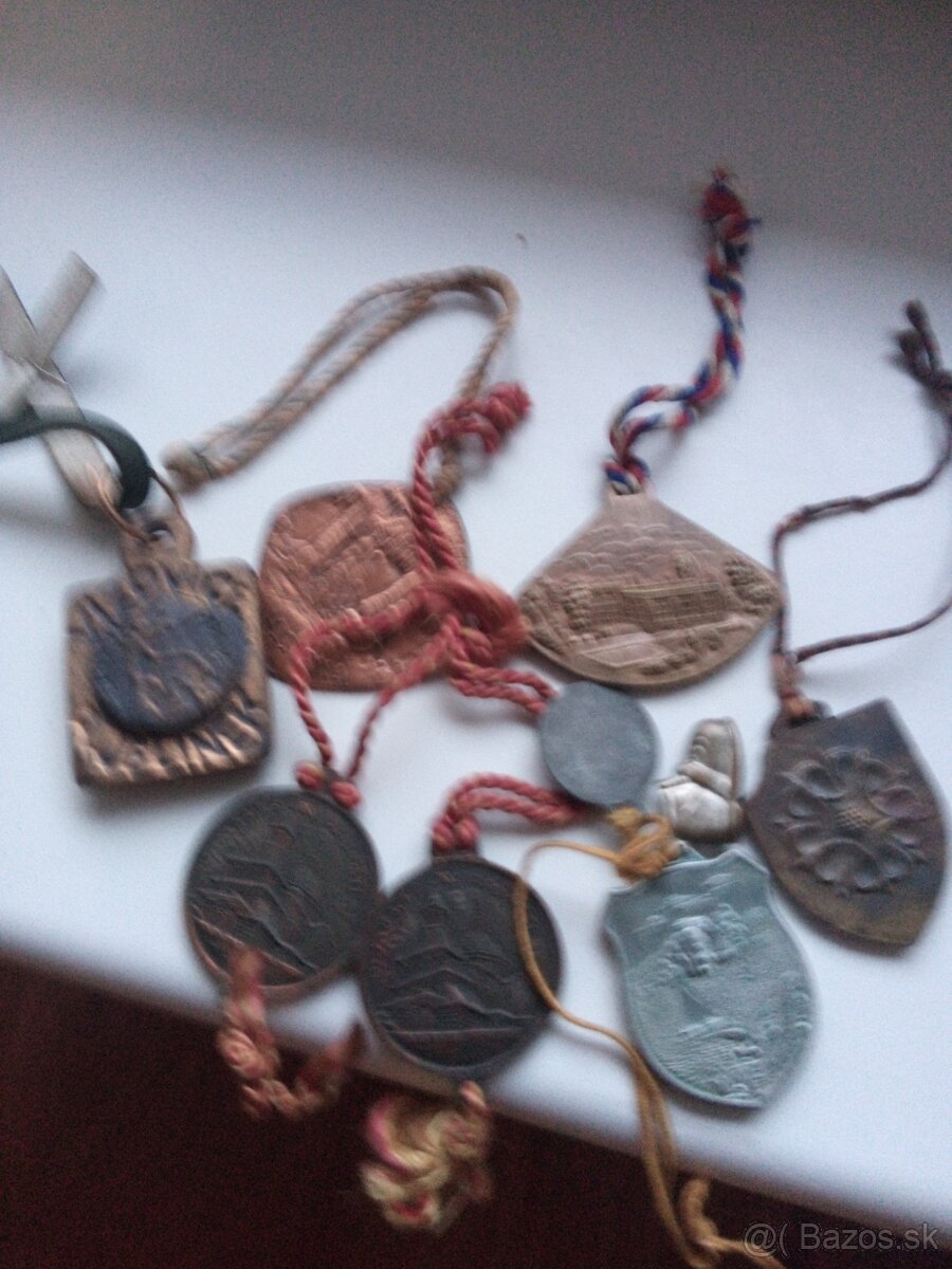 Turistické prívesky.Stitky. - 2