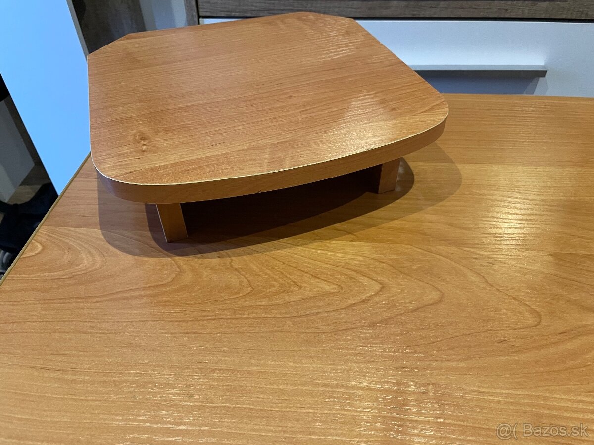 Predám PC stolík - 2