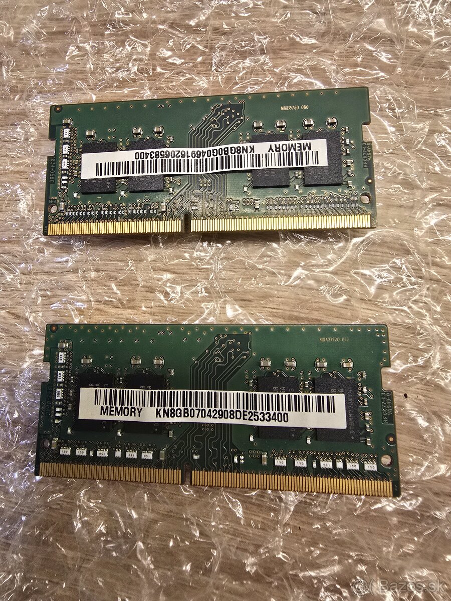 Pamäť RAM Hynix 8gb HMA81GS6CJR8N - 2