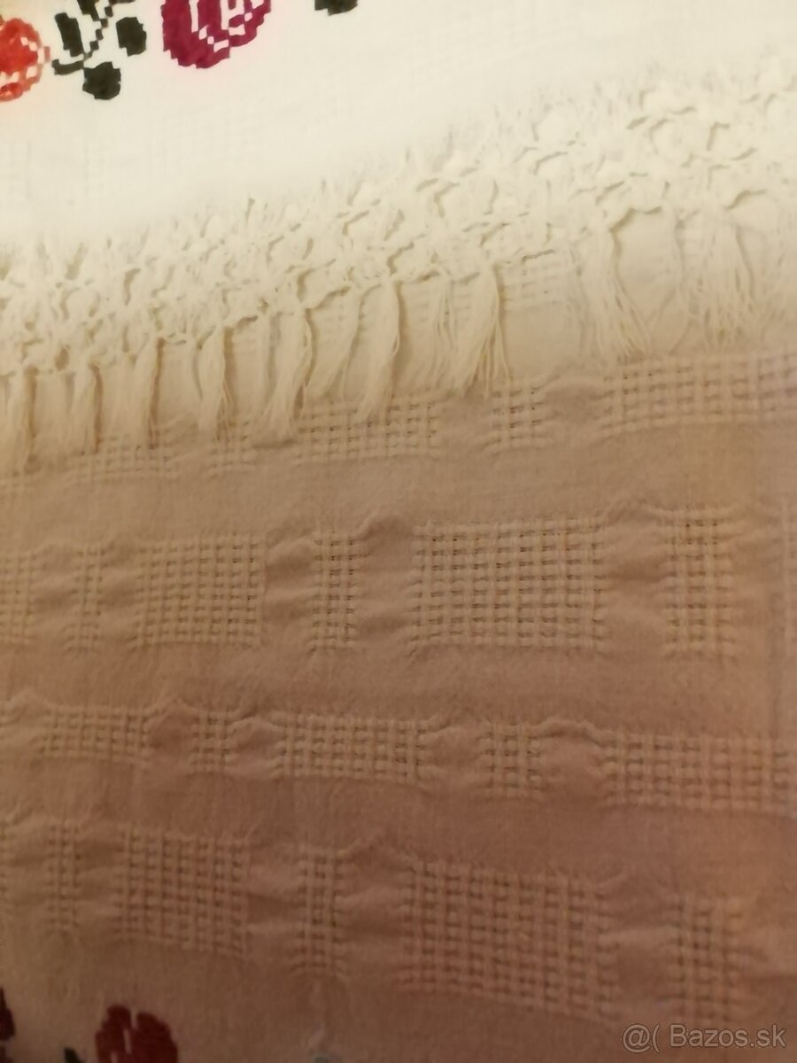 Starožitný prehoz do Slovenskej izby - 2