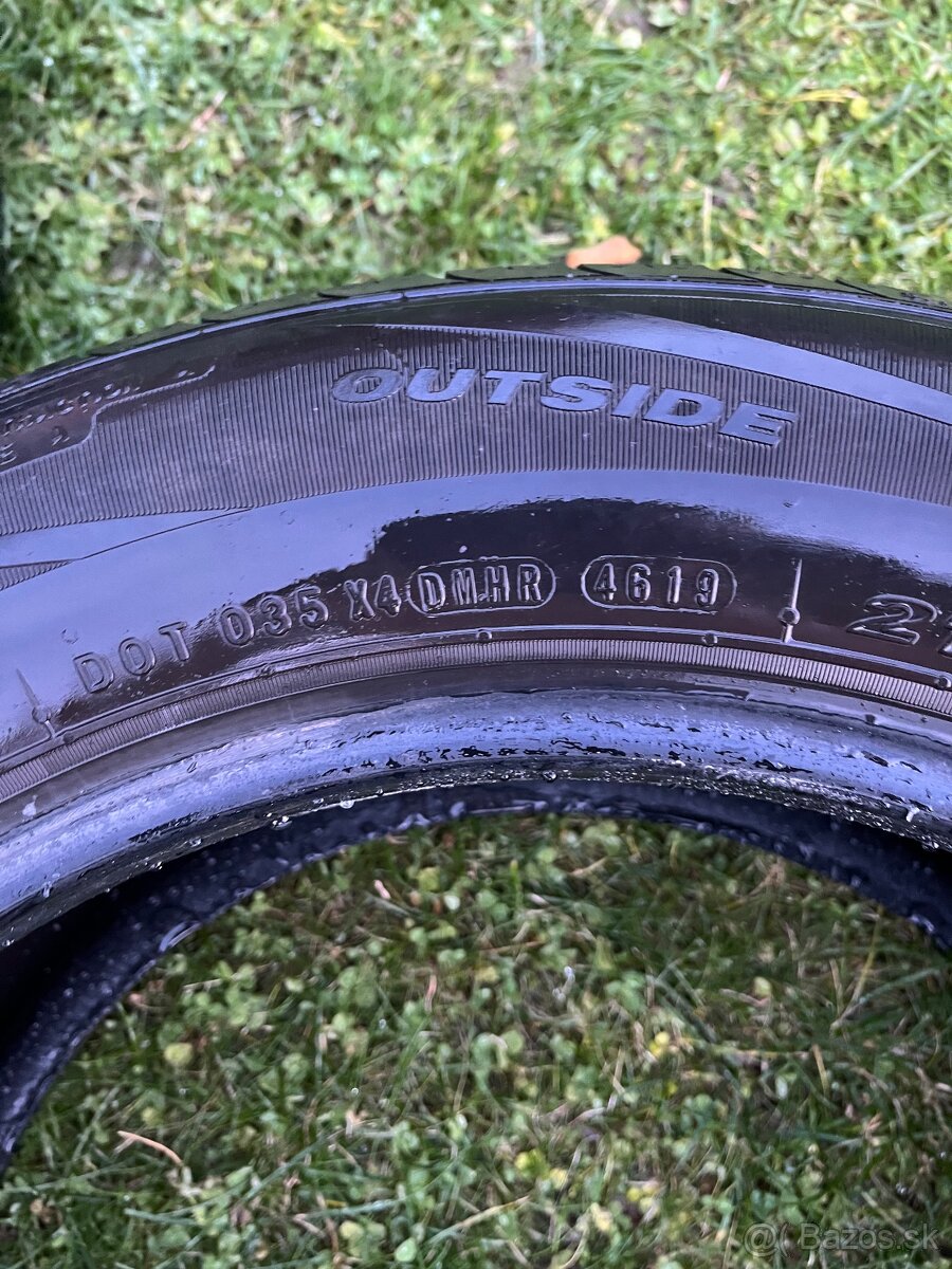 Nexen 215/60 r17 - 2