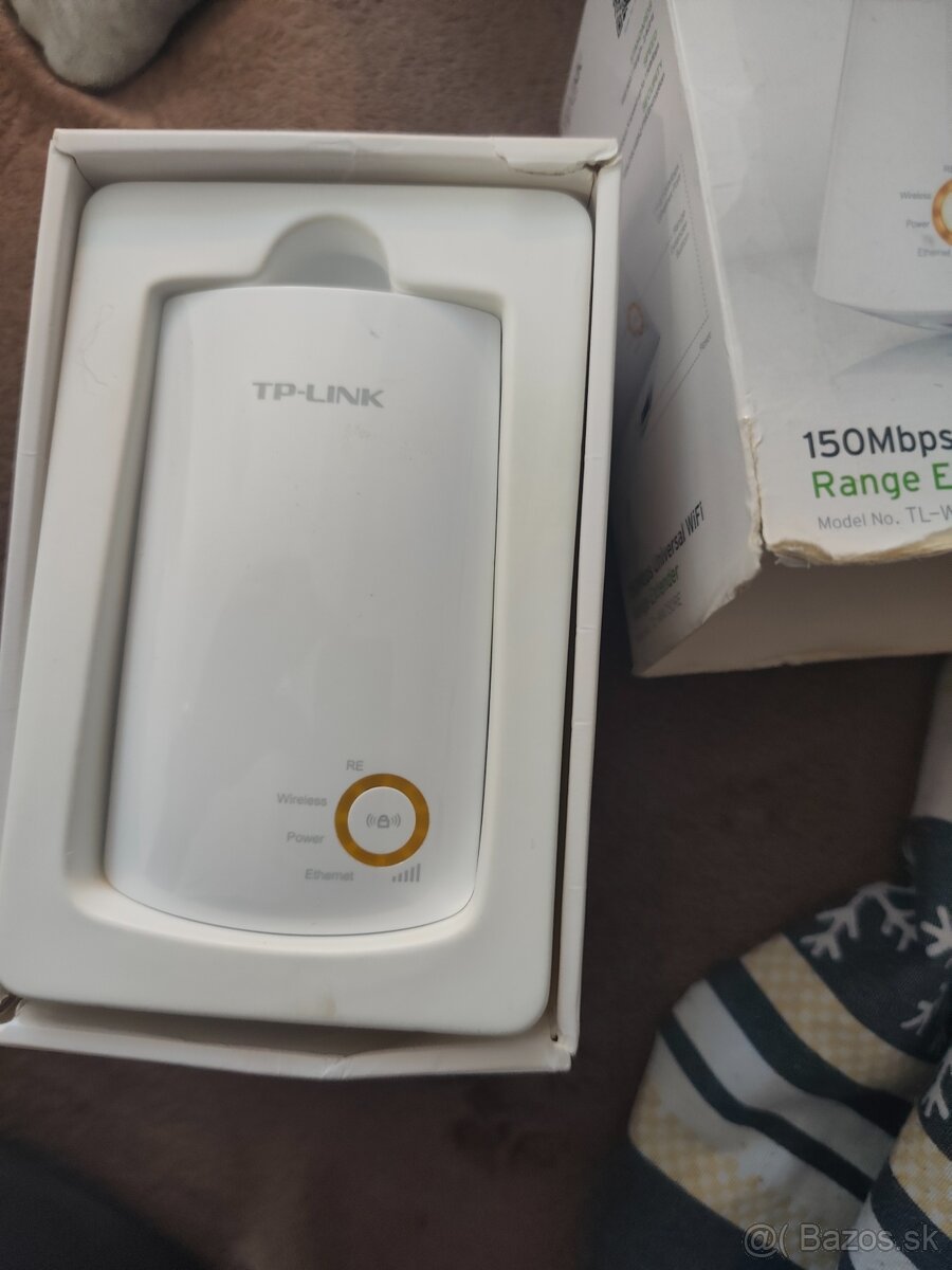 TP-Link TL-WA750RE 150Mbps Universal Wi-Fi Range Extender. - 2