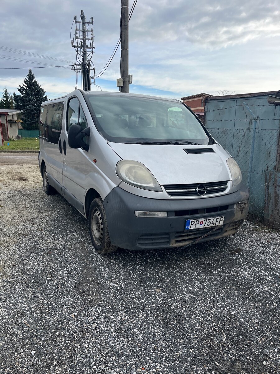 Opel vivaro 1.9 cdti 9-miestne - 2