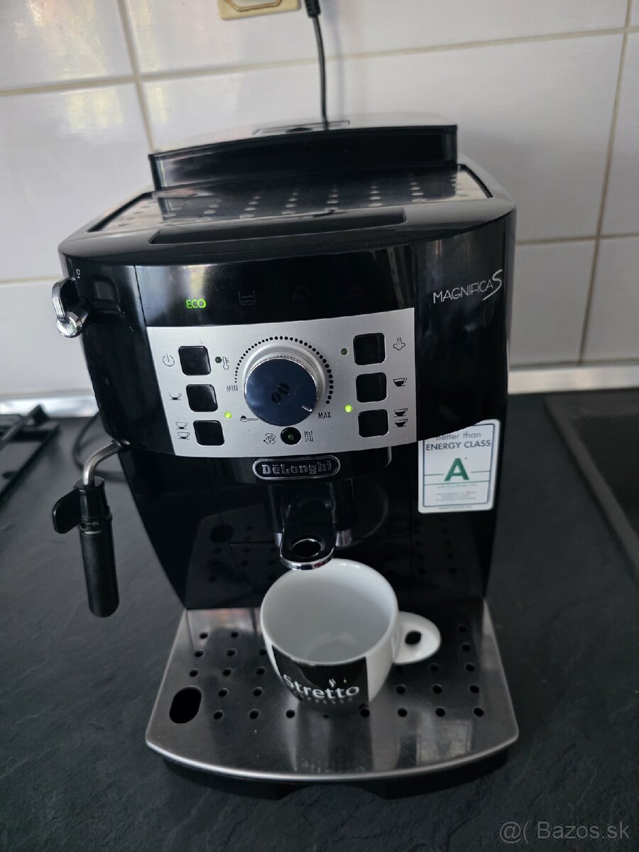 Kavovar Delonghi - 2