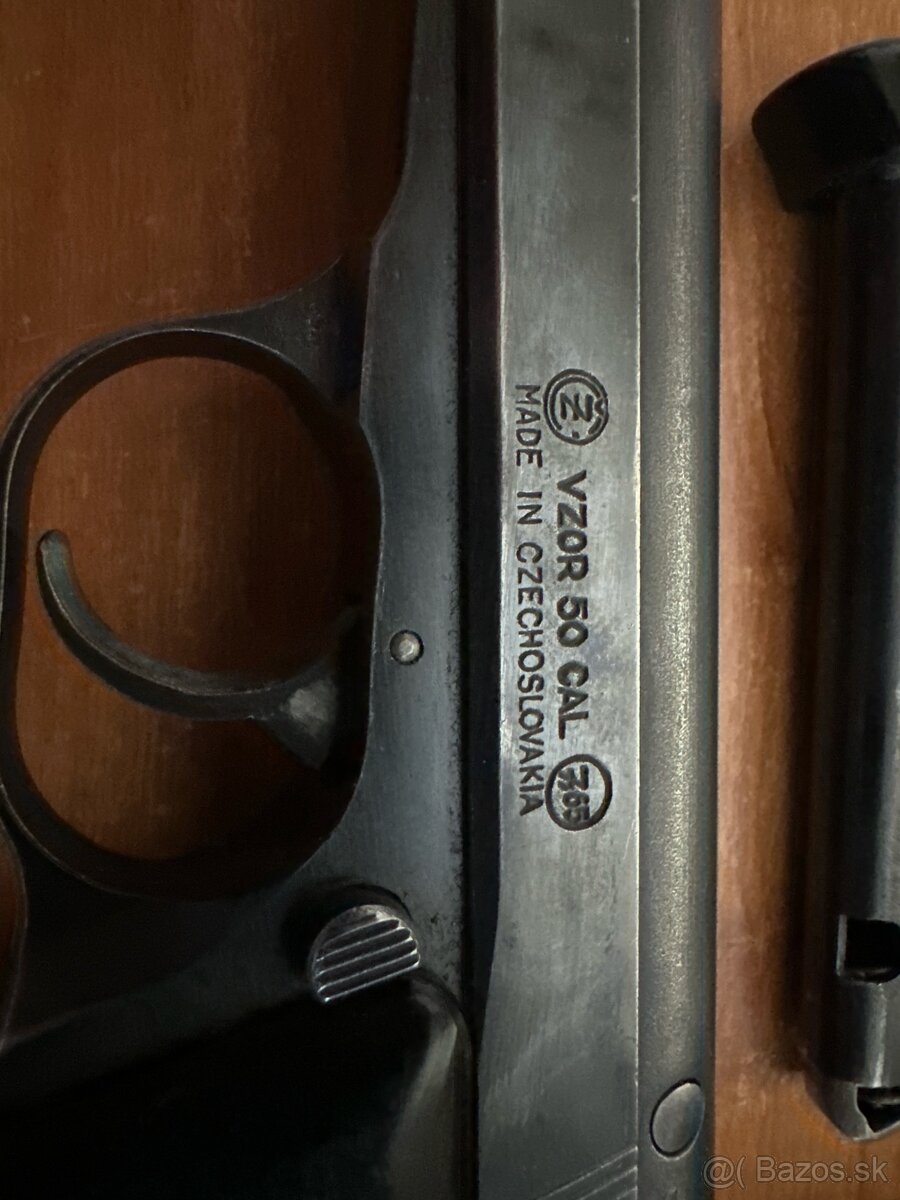Pištoľ CZ 50 - 2