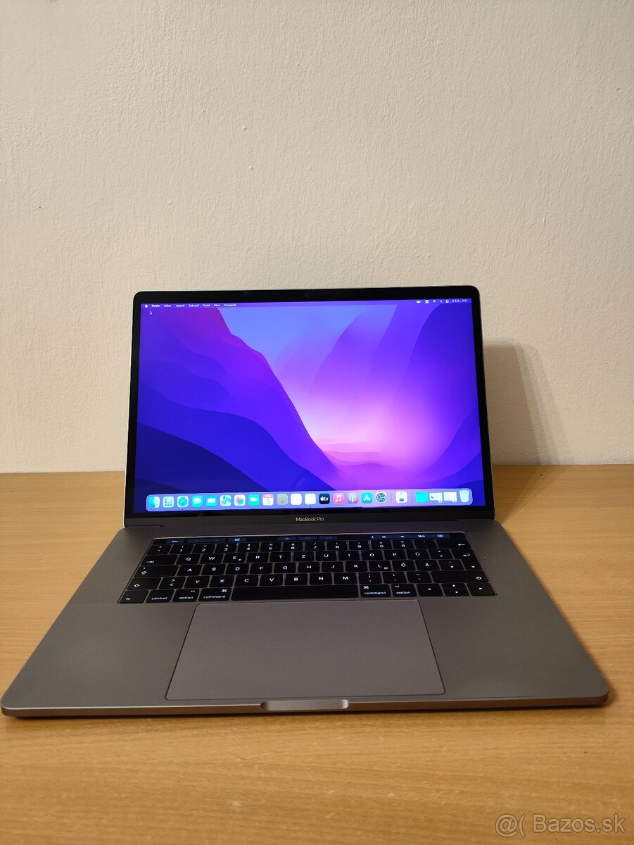 MacBook Pro 15 2016 | i7 •256GB •16GB - 2