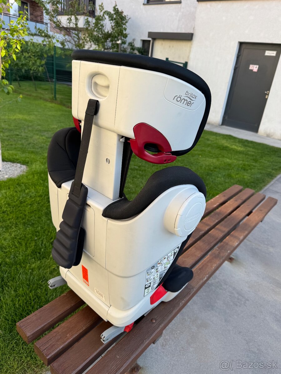 Britax Römer KIDFIX BLACK - 2