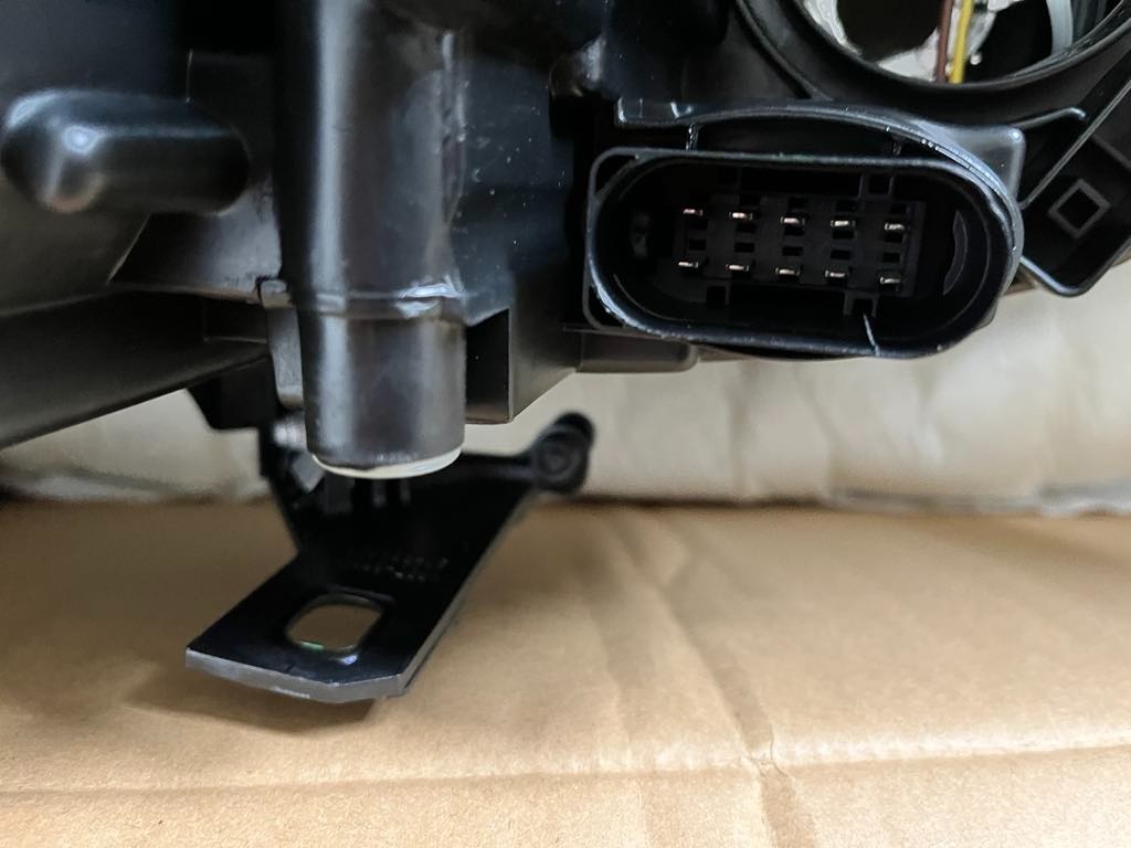 Audi A4 B8 (08-12) predné svetlomety - 2
