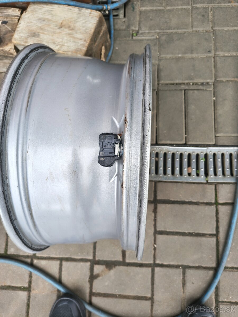 Predám BMW ,,17,, elektróny - 2