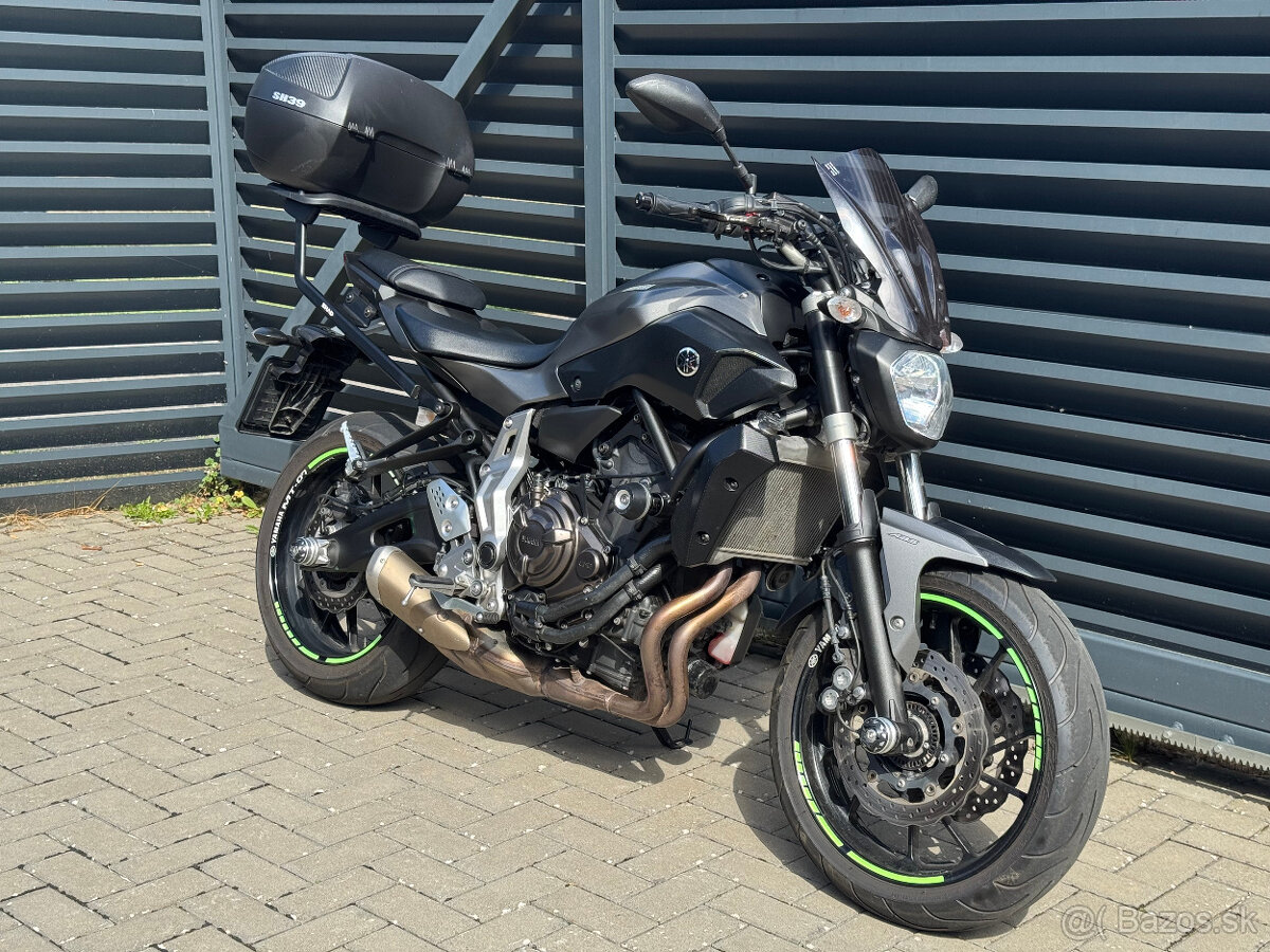 Yamaha MT-07 - 2