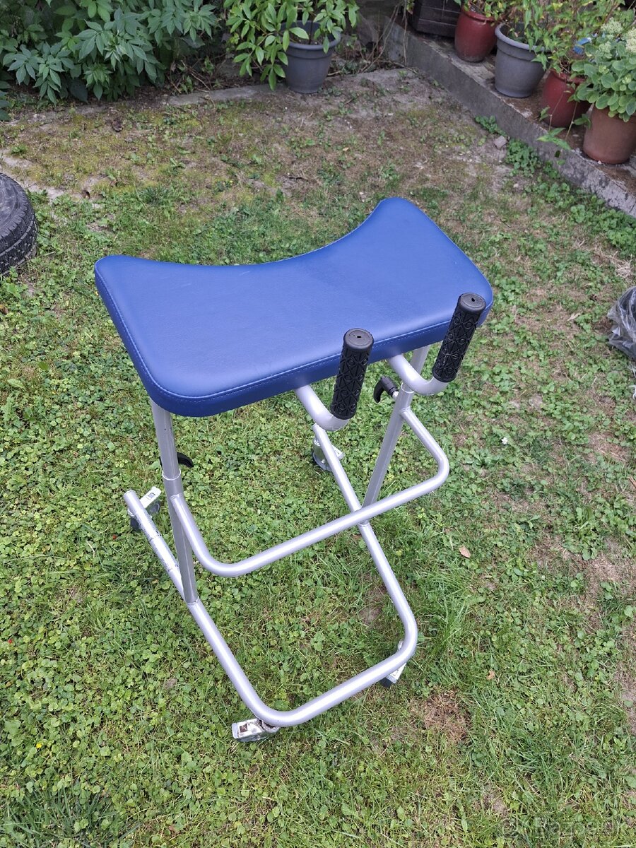 Pojazdné chodítko štvorkolesové - 2