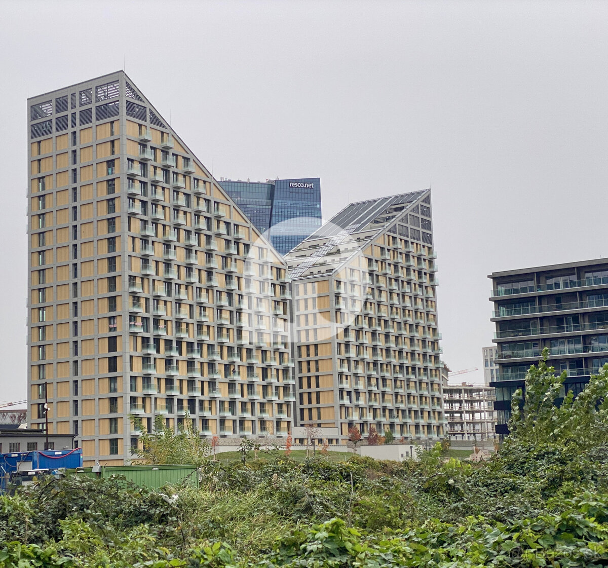 Predaj - moderný 3 - izbový byt na Bottovej ulici v mestskej - 2