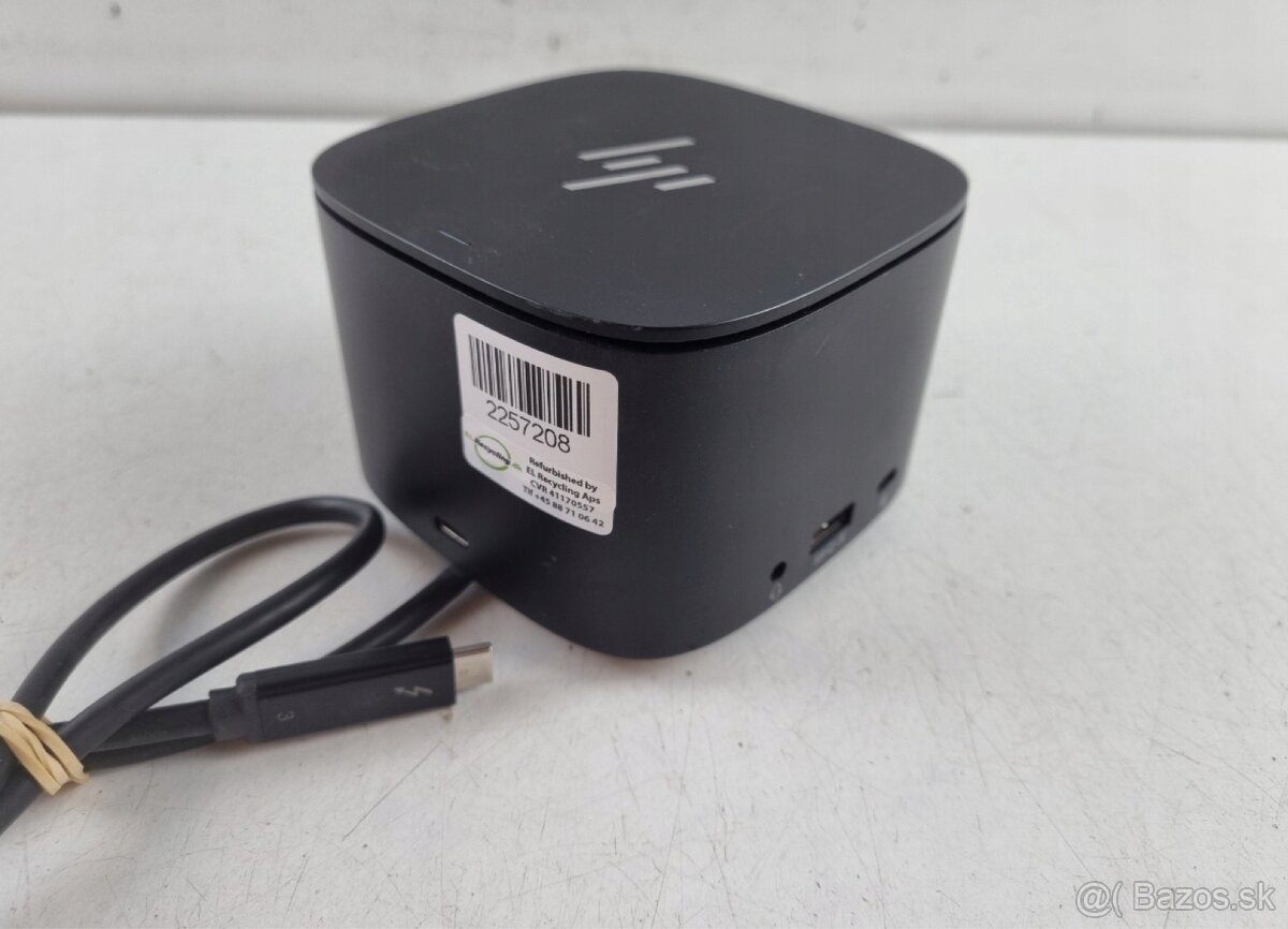Thunderbolt Dock 120W G2 dokovacia stanica - 2