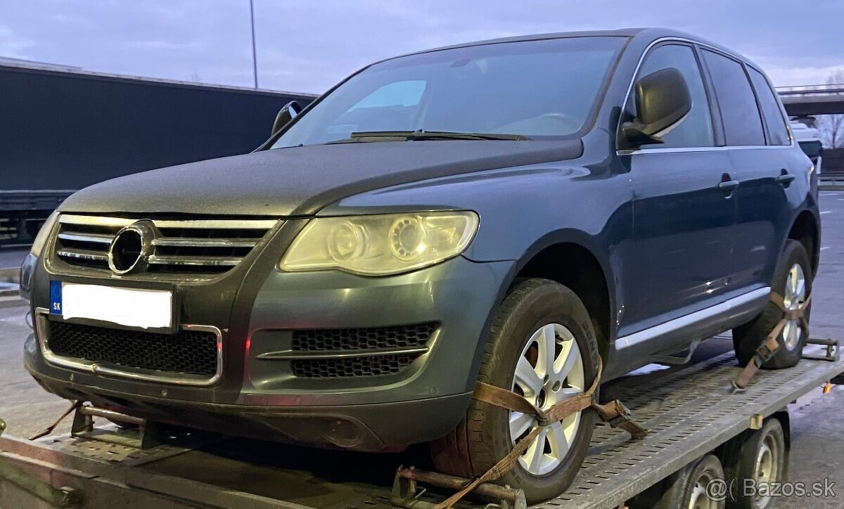 Rozpredam Touareg 3,0 TDi 165kw facelift - 2