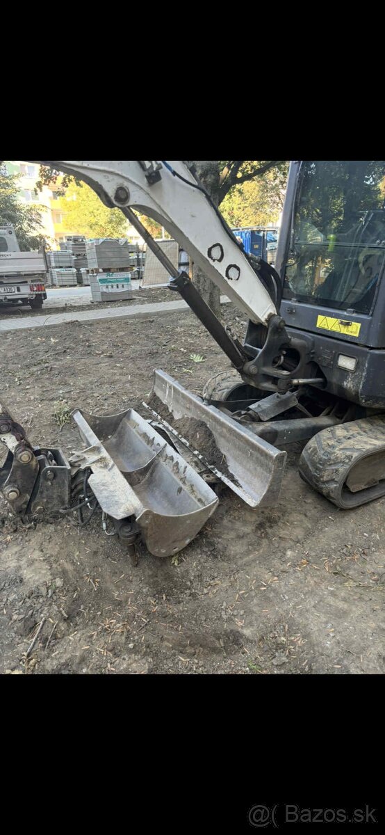 Bobcat E 25 minibager - 2