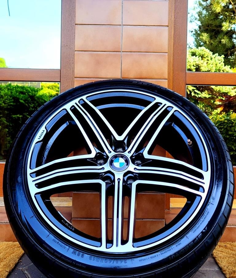 Alu R19 5x120 MAM BMW 5 F10+F11+ letné pneu 245/40R19 - 2