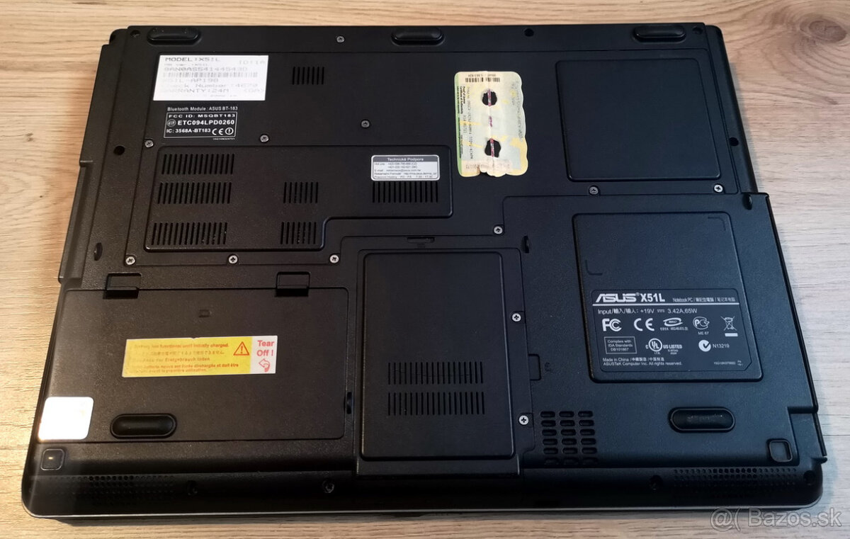 Predám starší notebook Asus - 2