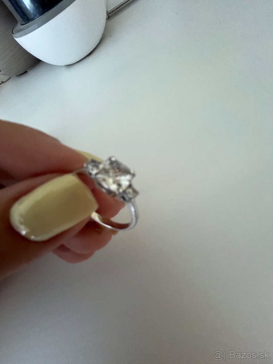 Zásnubný prsteň - 2