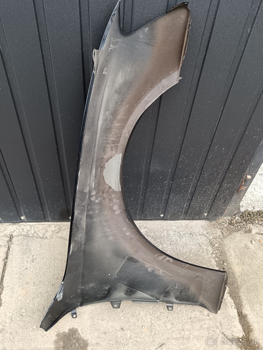 Predam lavy blatnik na Audi A4 B8 - 2