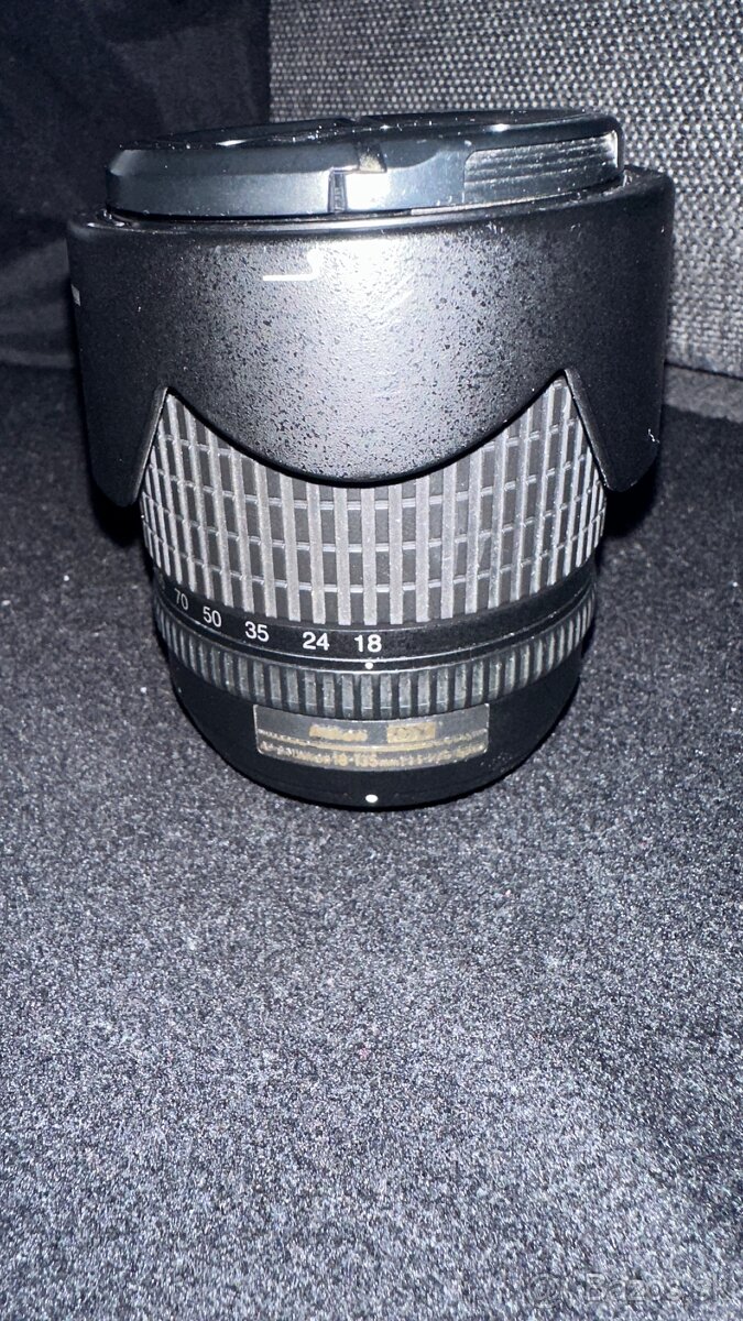 Nikon DX AF-S Nikkor 18-135mm - 2