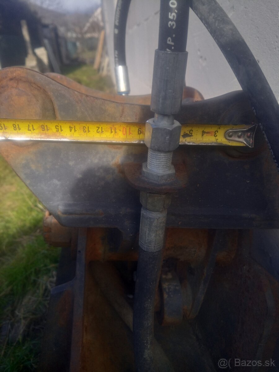 Hydraulická svahovačka - 2