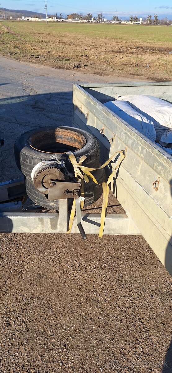 Prívesný vozík dvojnápravový - 2