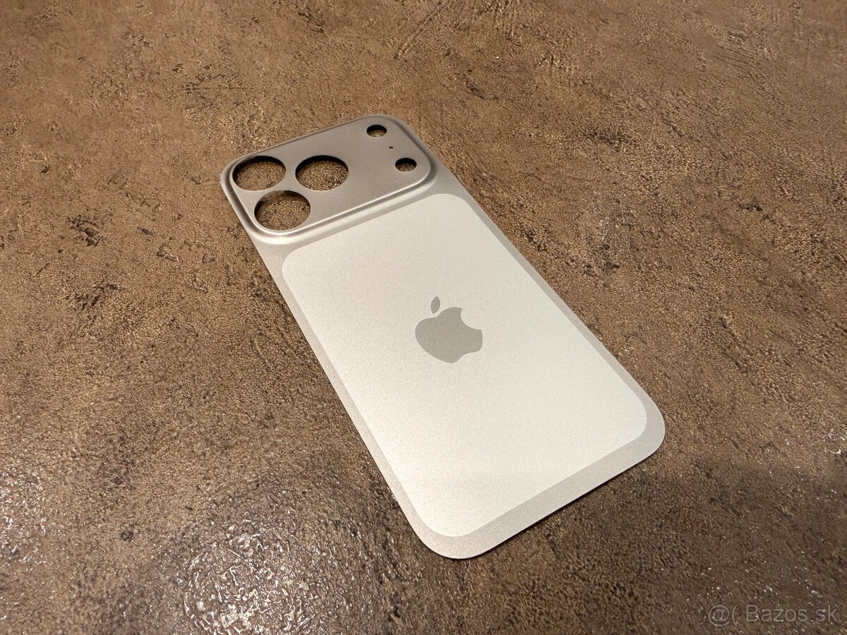 Fólia na iPhone 17 Pro - 2