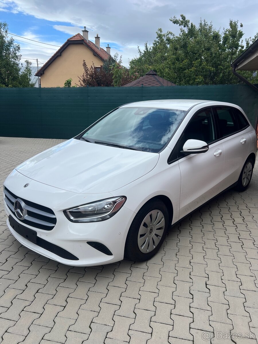 Mercedes Benz B180 - 2