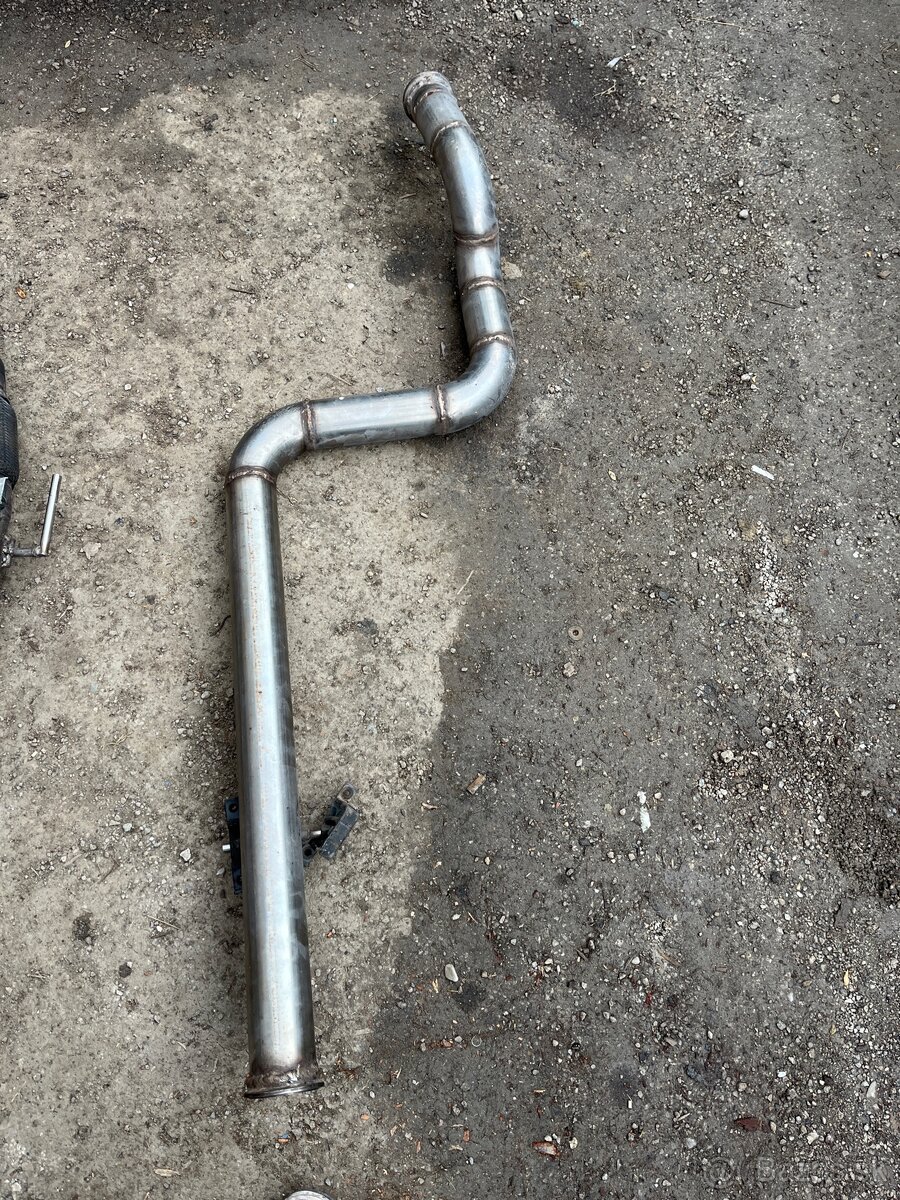 Vyfuk Golf 4 nerez 70 mm - 2