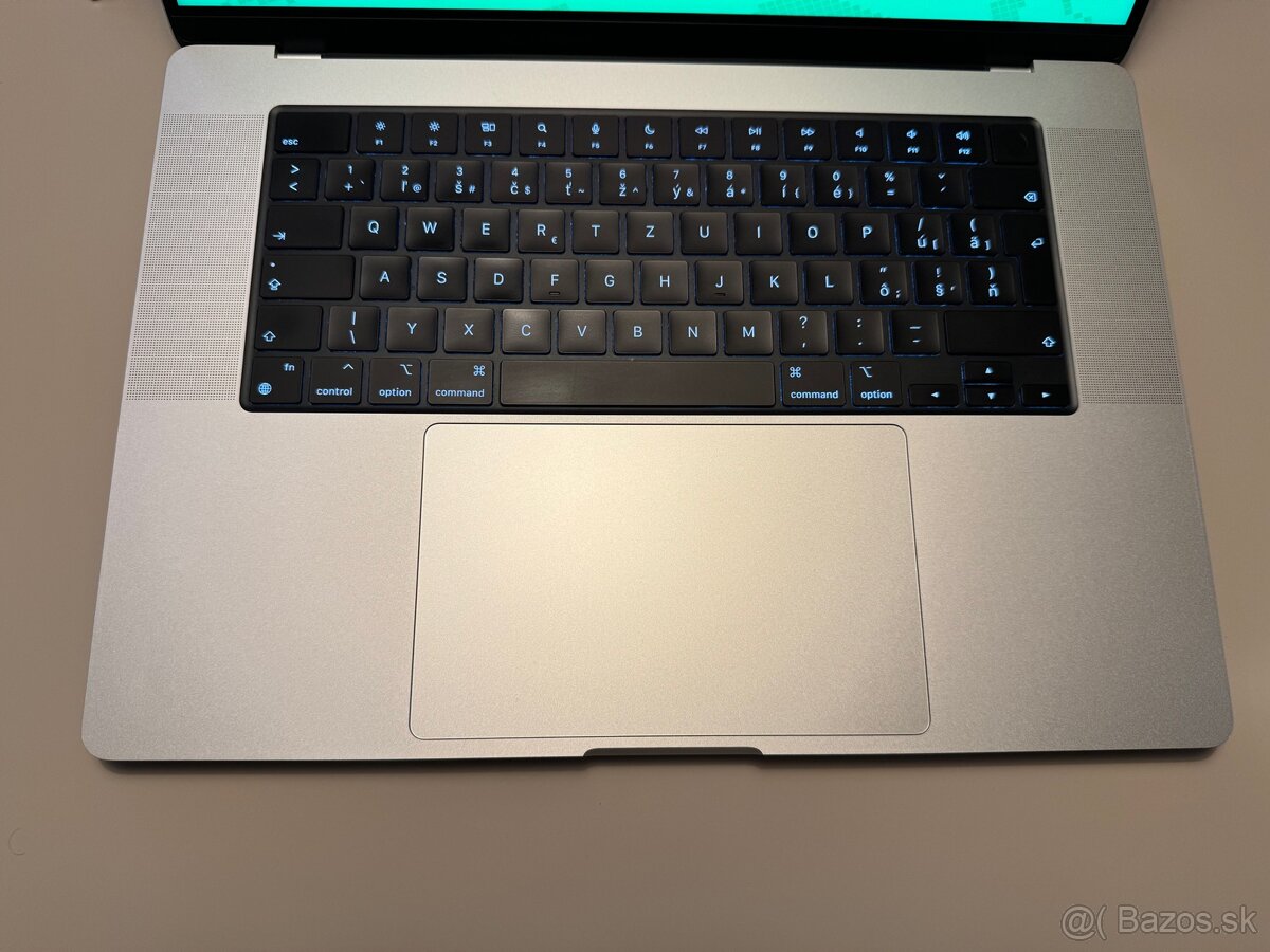 MacBook Pro 16” M1 Pro Silver (2021) - 2
