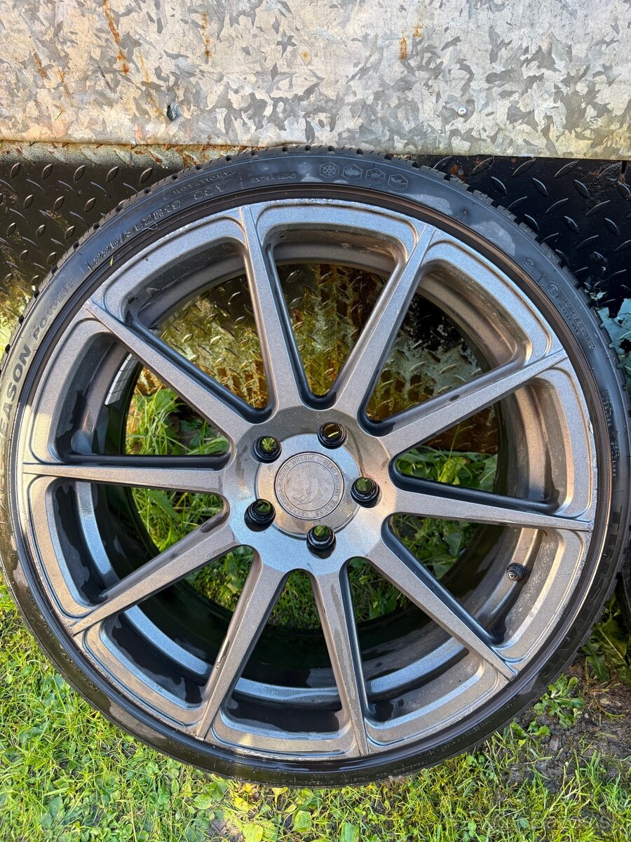 5x112 r19 Barracuda Racing - 2