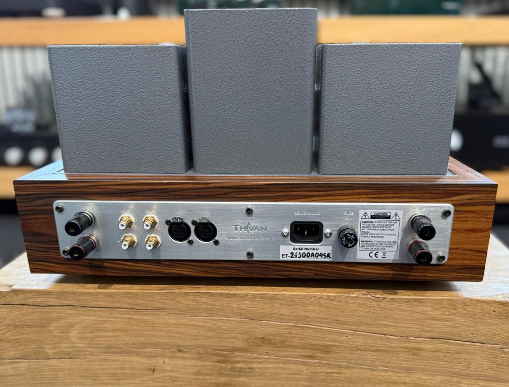 ThivanLabs Flamingo 300B - 2