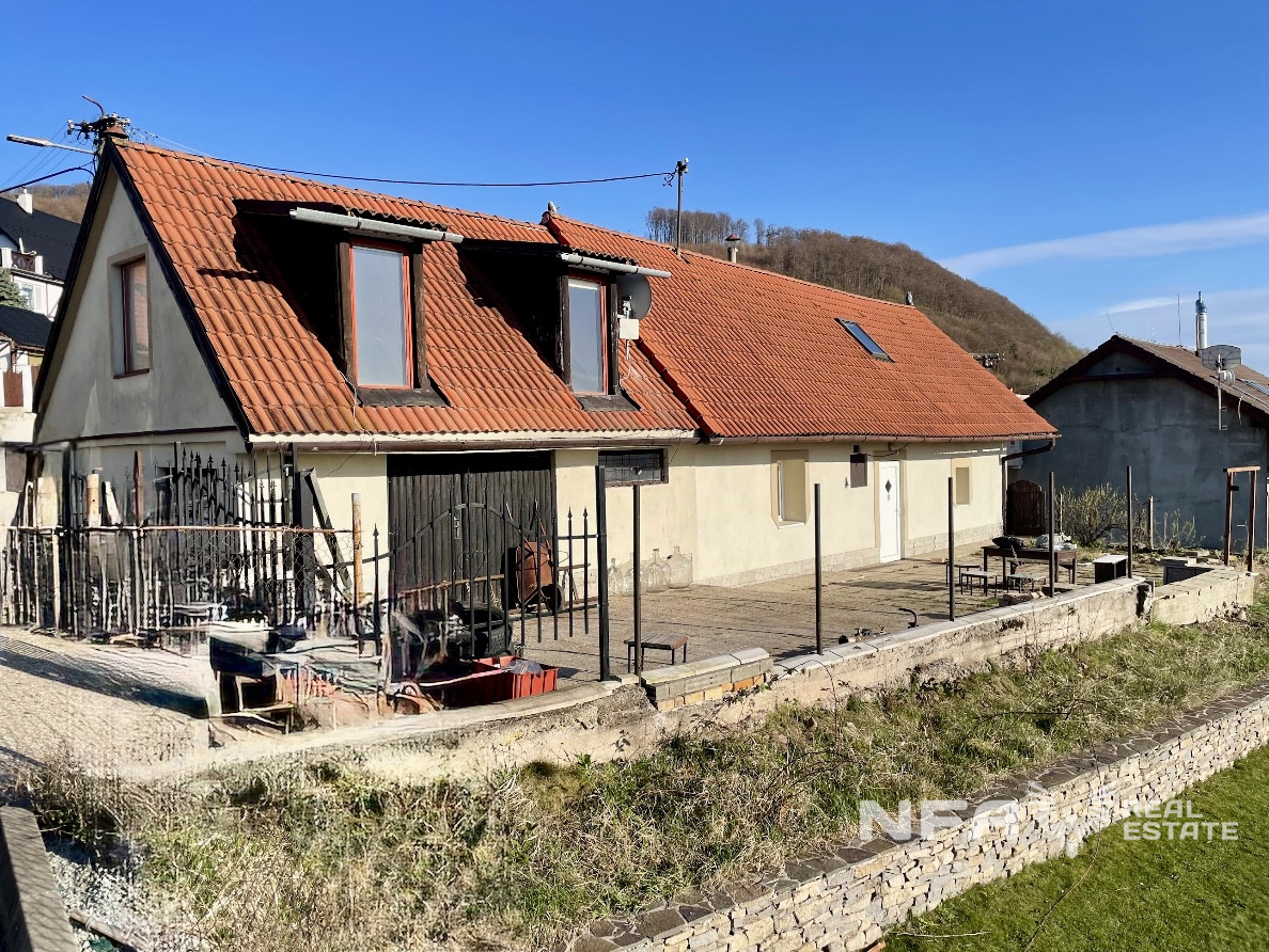 Rodinný dom v malebnom prostredí obce Trnavá Hora – Kľačany - 2