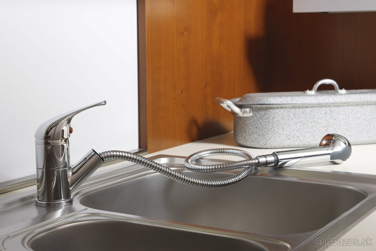 Drezová kuchynská batéria s výsuvnou spŕškou - 2