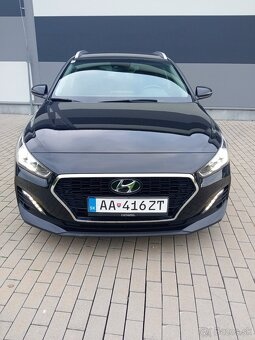 Hyundai i30 CW 1.0 TGDi 88kw PREMIUM - 2