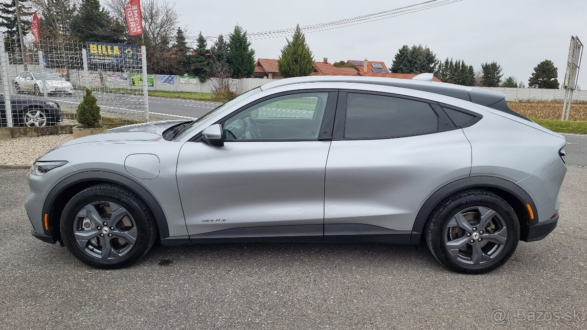 Ford Mustang Mach-E 75,7kWh RWD MAX, 221kW za 28.990 € s DPH - 2
