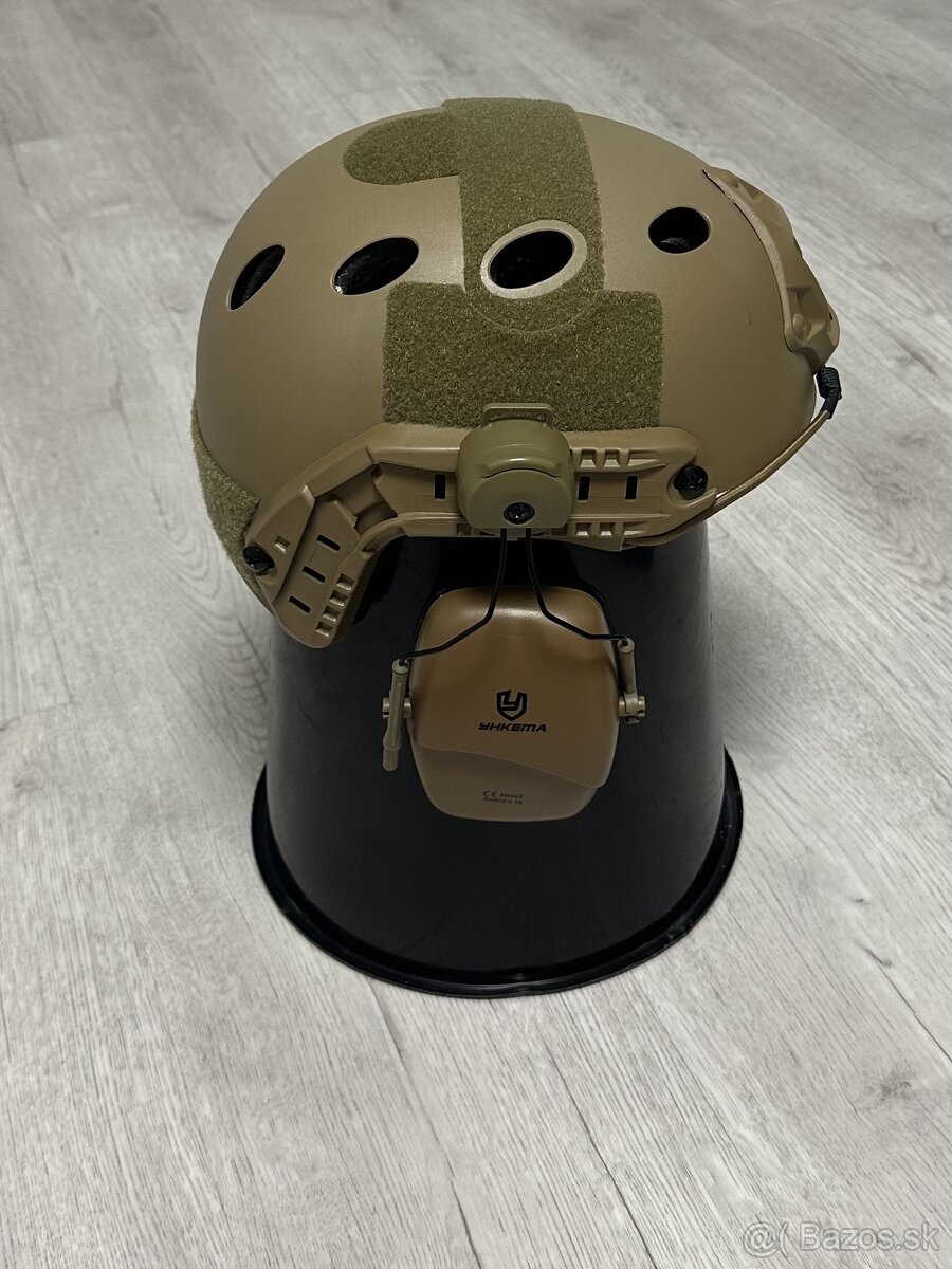 Slúchadlá na helmu - 2