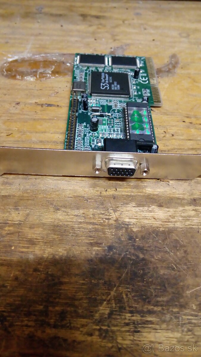 Grafická karta S3 Trio 3D/2x on board. - 2