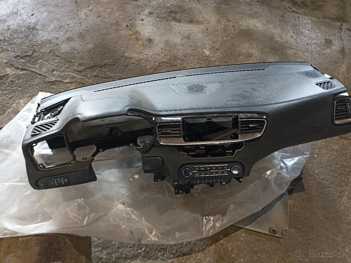 Kia ceed III palubná doska palubovka s airbag - 2