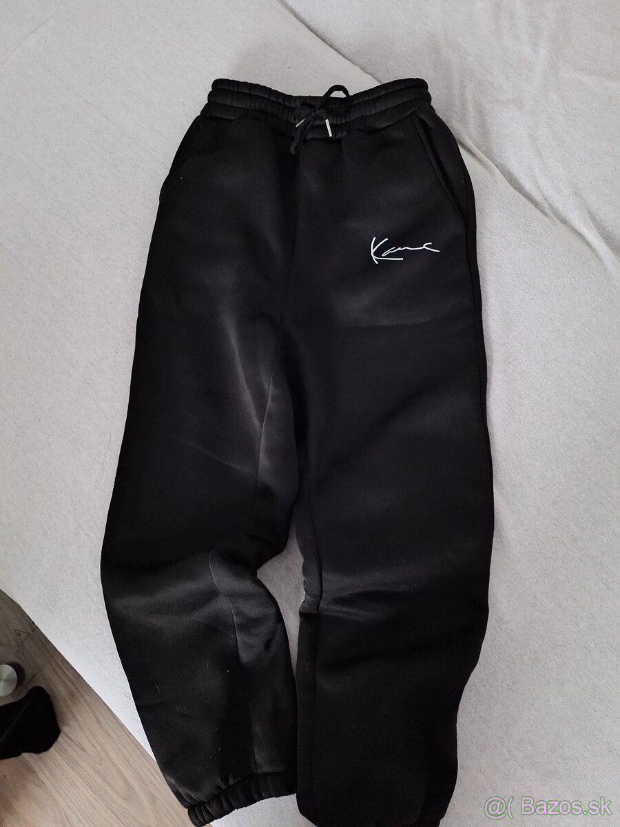 Mikiny a teplakova súprava - 2