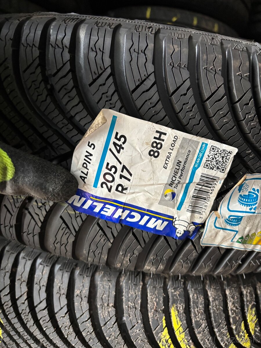 2ks Michelin 205/45 R17 NEJAZDENE - 2