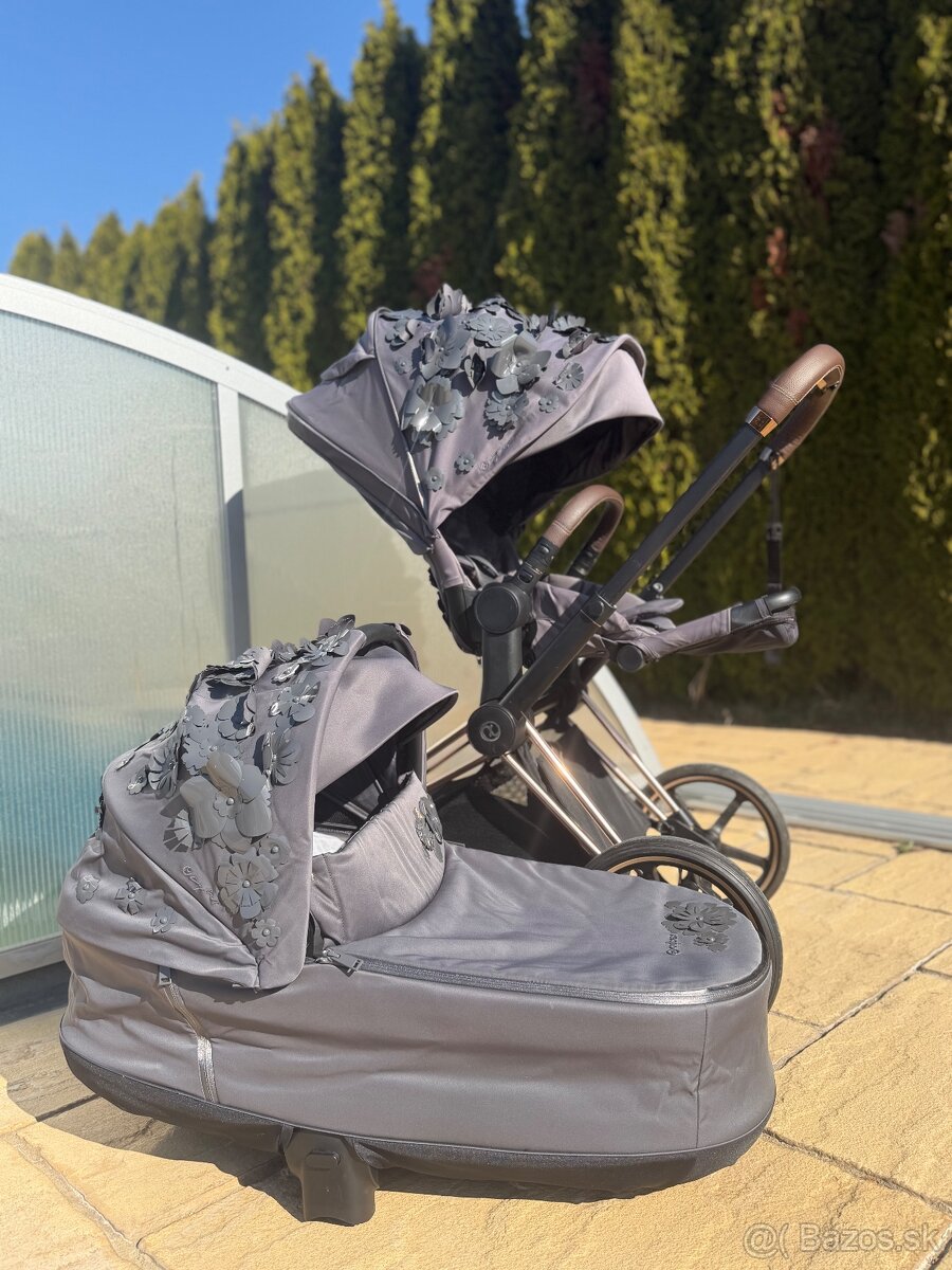 Cybex Simply 3.0 - 2