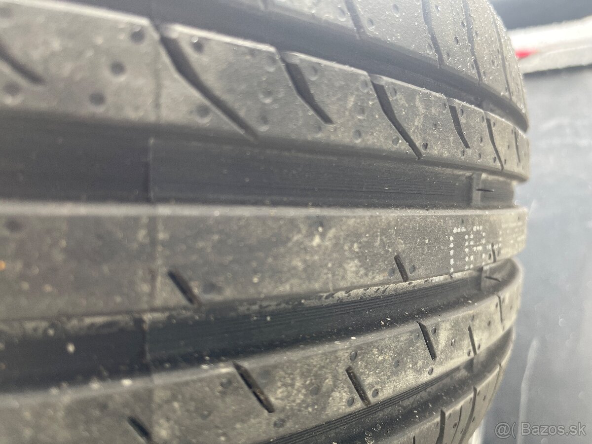 235/60r18 - 2